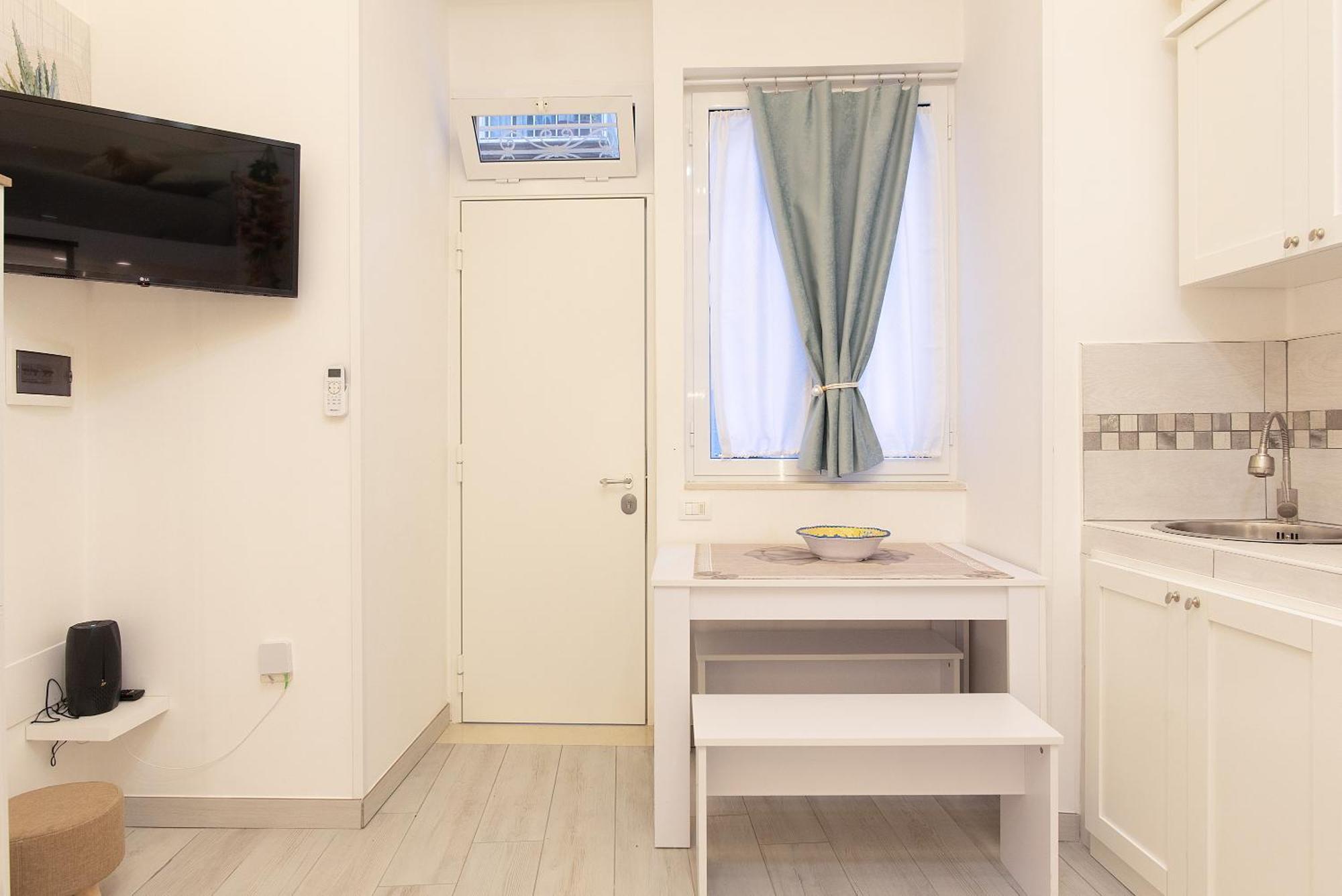 Appartamento House Benedetta Centro Di Napoli Esterno foto